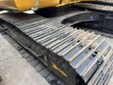 Chenille d'excavatrice sur chenilles Caterpillar 320D de 2016