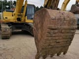 2020 Komatsu PC400-7 crawler excavator bucket view