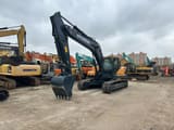 2024 Hyundai R225LC-9T crawler excavator, front three-quarter view