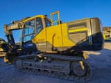 2015 Volvo EC220E crawler excavator side view
