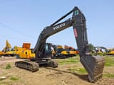 2022 Volvo crawler excavator, side view