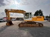 2000 Liebherr R924HDSL LITRONIC crawler excavator side view