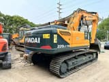 2021 Hyundai R220LC-9S crawler excavator rear three-quarter view