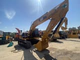 Escavatore Caterpillar 320D2 del 2020, vista laterale