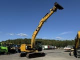 2015 Caterpillar 320EL crawler excavator, side view with boom raised