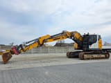 2020 Liebherr R926 Compact crawler excavator, side view
