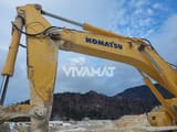 2017 Komatsu PC700LC-11 crawler excavator boom and arm detail
