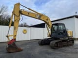 2000 Komatsu PC180LC-6K crawler excavator side view