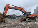 2020 Doosan DX520LC crawler excavator, side profile view
