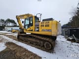 2021 Komatsu PC290LCI crawler excavator, side view