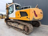 2014 Liebherr R922 SLC crawler excavator, rear three-quarter view