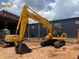 Komatsu PC220-8 paletli ekskavatör, yandan görünüm