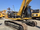 2020 Caterpillar 324D crawler excavator, side profile view