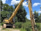 2000 Caterpillar 330BL crawler excavator, rear three-quarter view