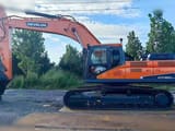 2025 Develon DX360LCA-7B crawler excavator side view