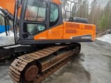 2018 Doosan DX300LC-5 crawler excavator side view