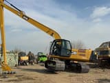 2019 JCB JS220LC crawler excavator side view