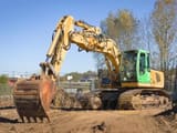 2009 Liebherr R914C crawler excavator, side profile view
