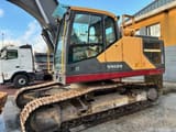 2015 Volvo EC250ENL crawler excavator side view
