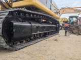 2006 Caterpillar 330BL crawler excavator undercarriage view
