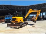 JCB 86C-2 crawler excavator, front three-quarter view