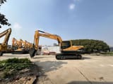 2023 Hyundai R220LC-9S crawler excavator, side profile view