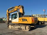 2015 Liebherr 926 SLC crawler excavator, side view