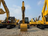 2024 Caterpillar 320D Raupenbagger, Frontansicht