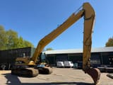 2006 Caterpillar 325D crawler excavator, side profile view