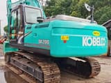 2018 Kobelco SK200 crawler excavator, rear three-quarter view