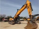2017 Hyundai HX480LC crawler excavator, front three-quarter view