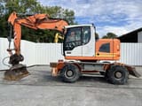 2013 Liebherr A918 COMPACT wheel excavator side view
