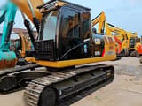 2018 Caterpillar 320D2 crawler excavator, side profile view