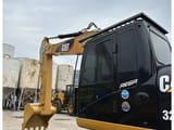2024 Caterpillar 320D2 Raupenbagger Seitenansicht