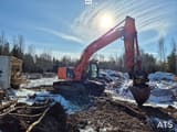 2005 Hitachi Zaxis 225USR-LC crawler excavator, side view