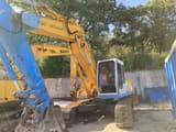 Fiat-Hitachi FH200 LCT crawler excavator, front three-quarter view