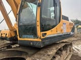 2018 Hyundai R305LC-9T crawler excavator, side view of cab