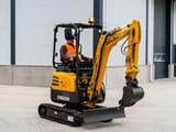 2025 SDLG ER620H crawler excavator, side view