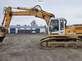 2002 Liebherr R914 Litronic crawler excavator, side view