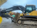 2018 Volvo EC480DL crawler excavator side view