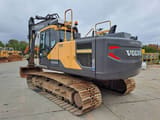 2015 Volvo EC220EL crawler excavator, rear three-quarter view