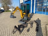 Berger Kraus BK950KS mini excavator, front three-quarter view