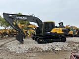 2018 Volvo EC210 crawler excavator, side profile view