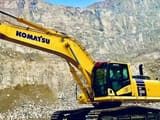2020 Komatsu PC500LC crawler excavator, side profile view