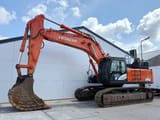 2018 Hitachi ZX490LCH-6 crawler excavator side view