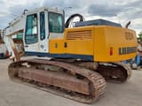2005 Liebherr 924 crawler excavator, rear three-quarter view