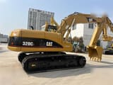 2019 Caterpillar 320CL paletli ekskavatör, yan görünüm