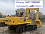 Escavatore cingolato Komatsu PC220-8 del 2022, vista posteriore tre quarti