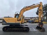 2010 Hyundai R140LC-9 crawler excavator, side view