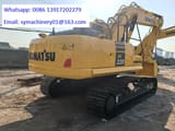 Escavadora de rastos Komatsu PC220-8 de 2024, vista traseira a três quartos